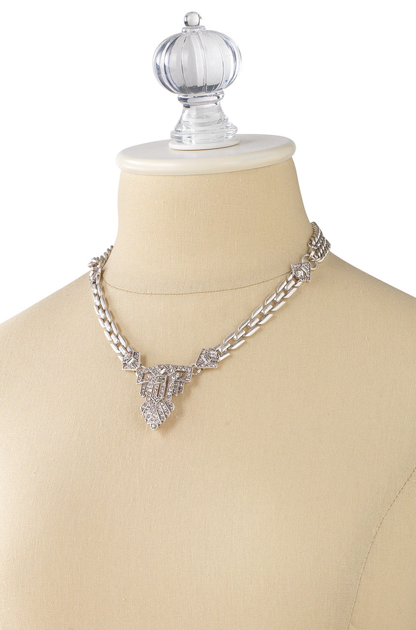 Casablanca Versatile Pendant Statement Necklace