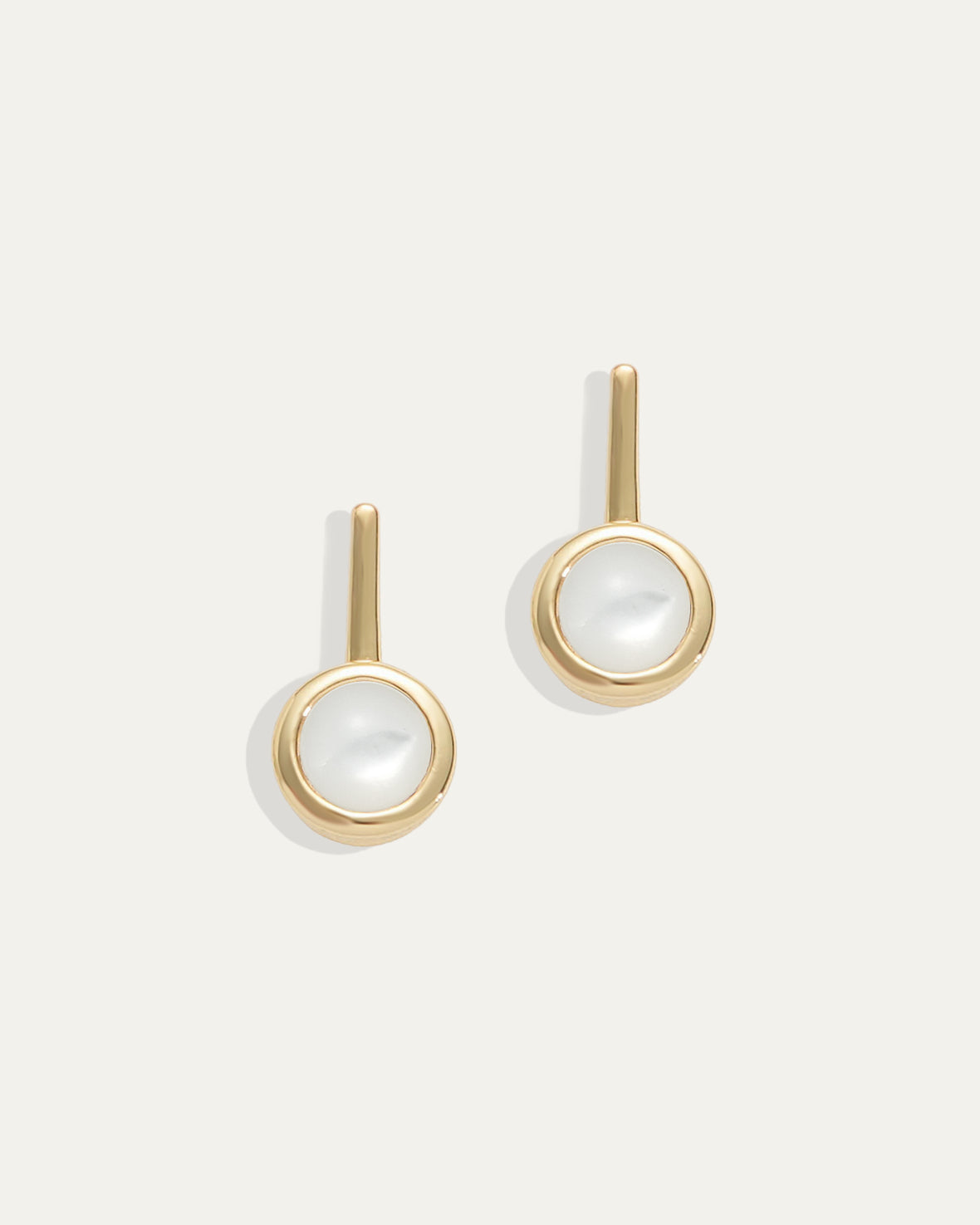 Ava Bar Stud Earrings in Mother of Pearl
