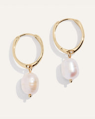 Pearl Essential Huggie Earrings