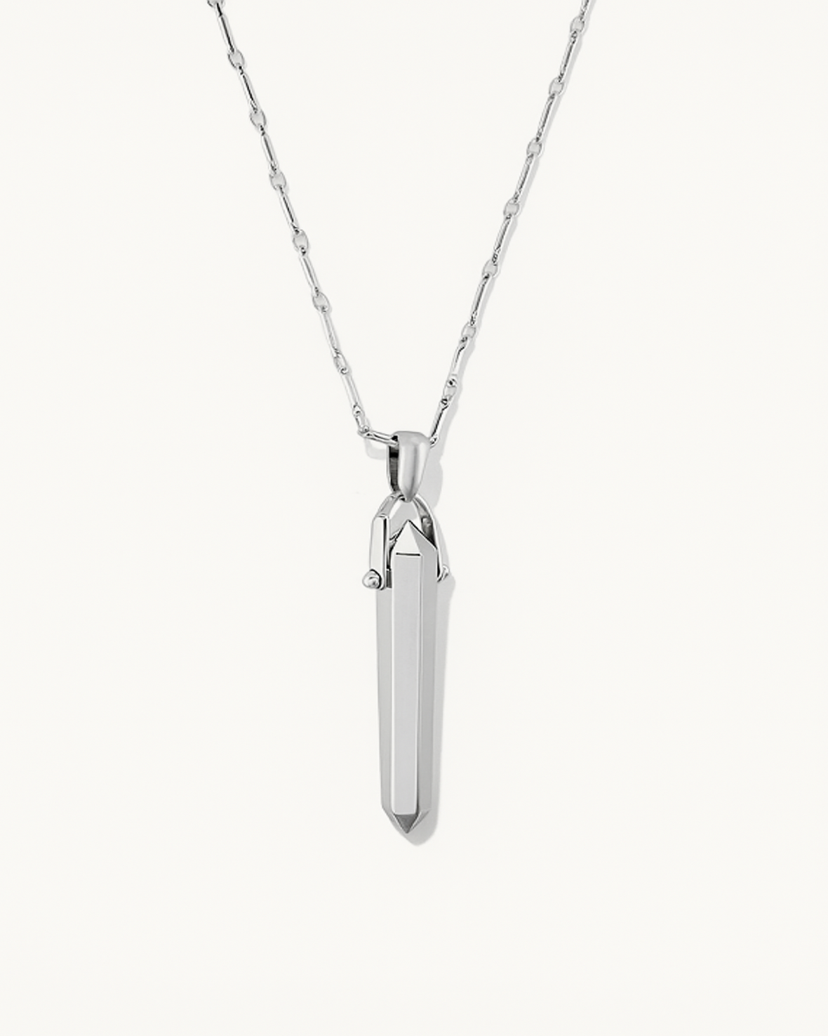Rebel Pendant Necklace | Silver