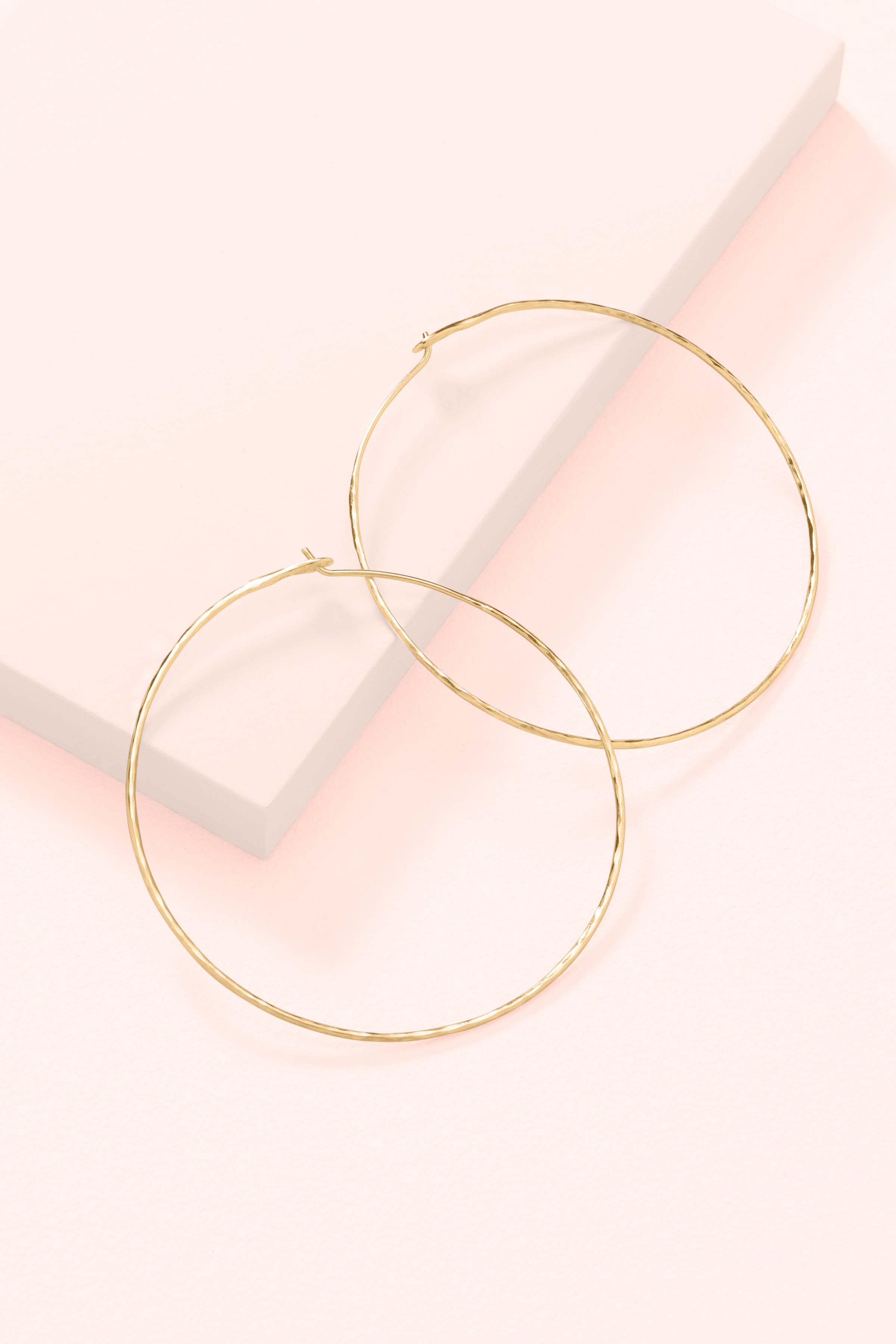 Essential Hammered Hoops Earrings