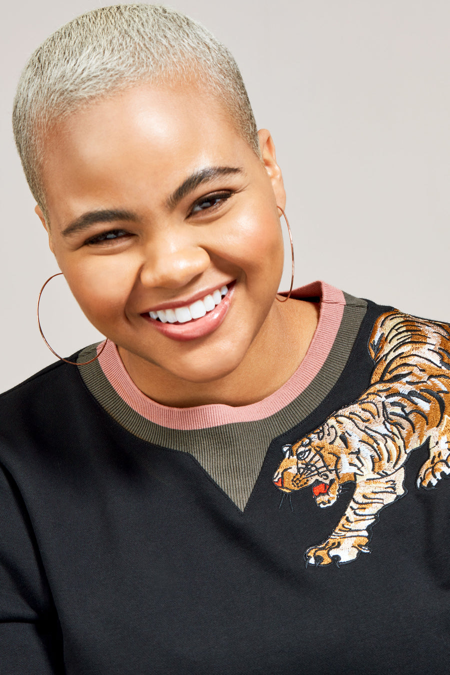 Essential Hammered Hoops Earrings