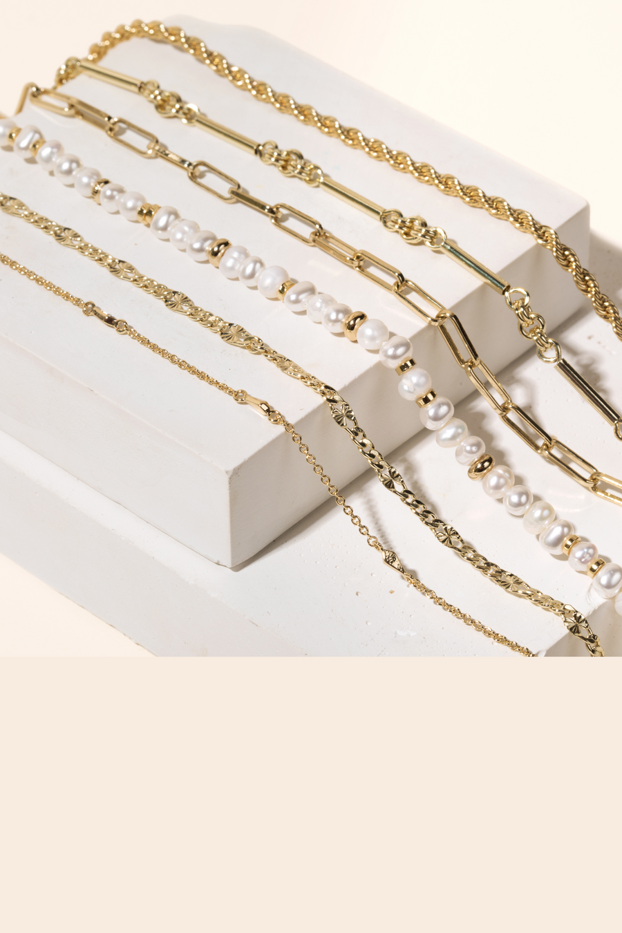 Sofia Pearl Chain Necklace - Dorado Gems